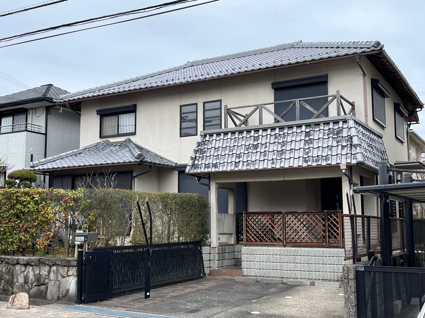 三田市けやき台のK様邸_ベランダからの漏水により梁が下がった戸建の改修工事